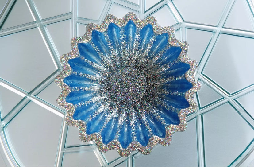 Resin Shell Bowl - Stunning Silver & Blue Bling Decor