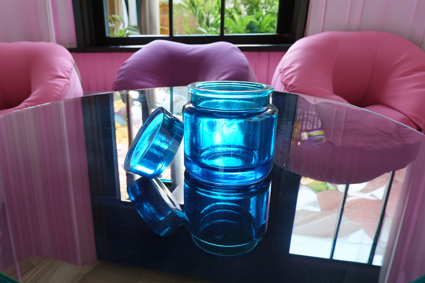 Vibrant 70x70mm Resin Color Jars with Dazzling Speckles