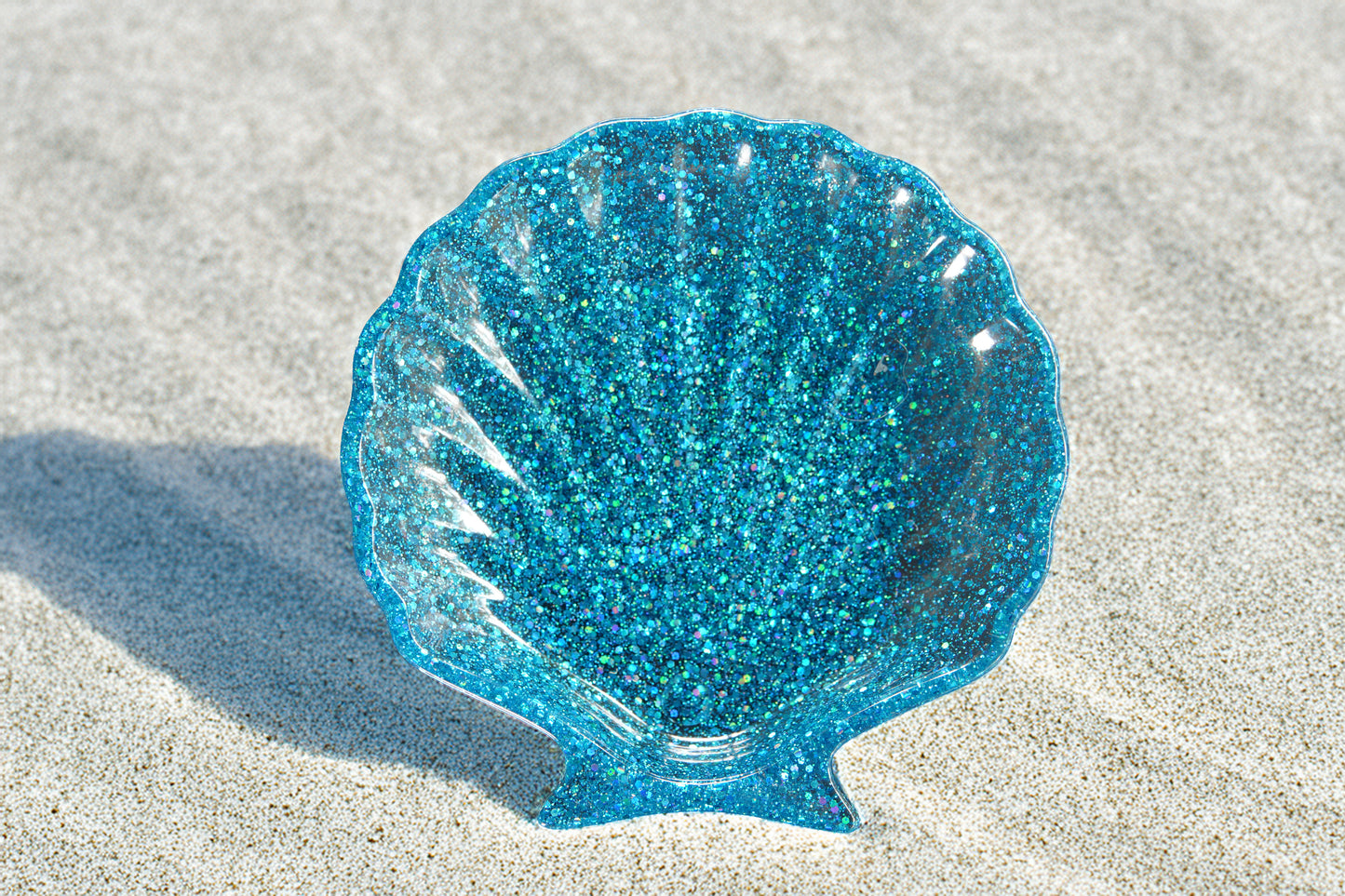 Handcrafted Colored Resin Shell Bowl